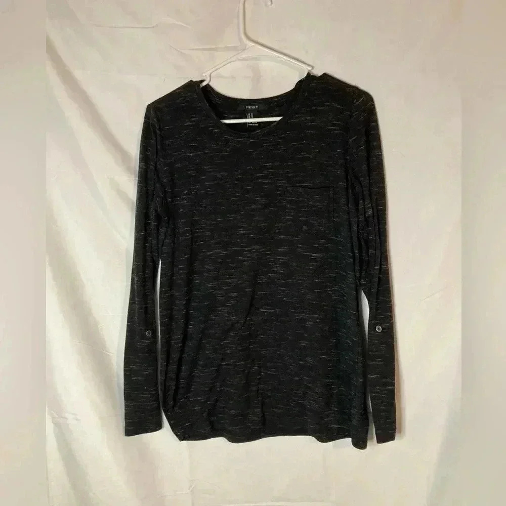 Forever 21 long sleeve top with‎ button up sleeve